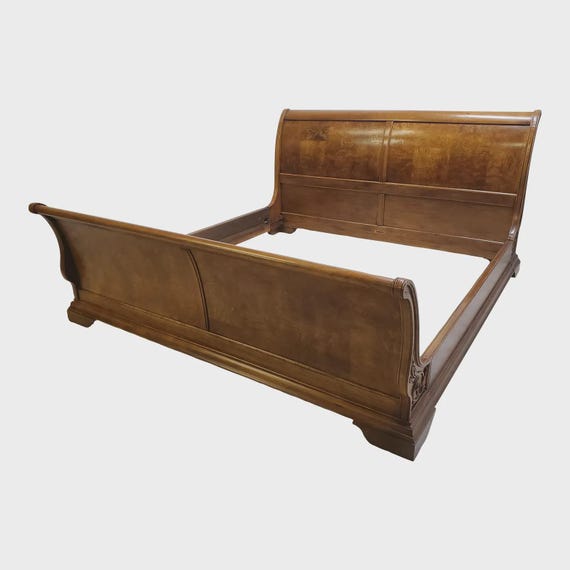 Vintage Thomasville Elysee Sleigh Bed King Size French Carved Burlwood Bed