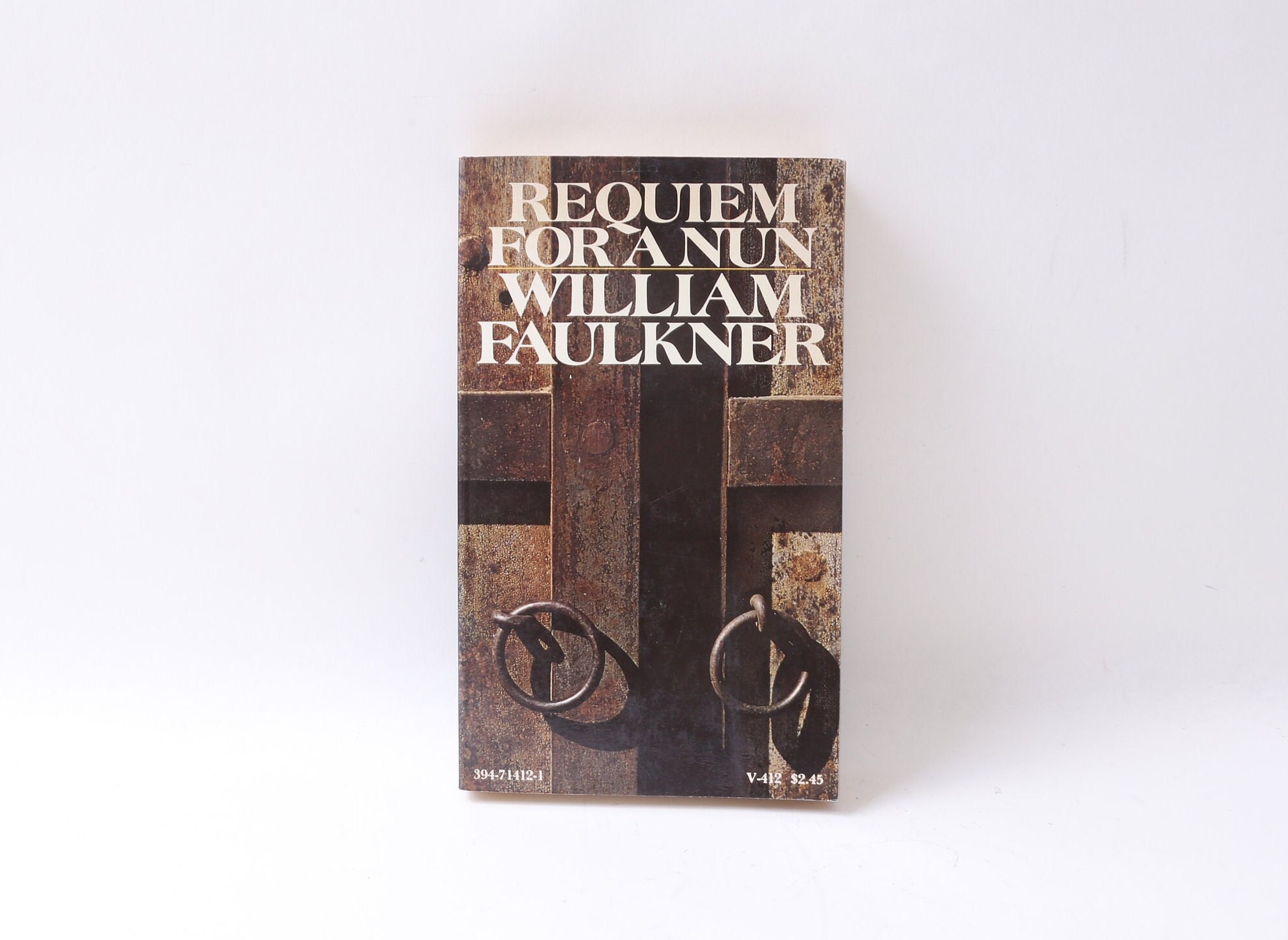 William Faulkner, Requiem for A Nun, Fiction, Softcover, Vintage