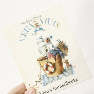 Vera de Muis, Vera&#39;s knutselboekje, Marjolein Bastin, Picture Book, Dutch, Vera the Mouse, Child Reading, ~ 240628-WH 316
