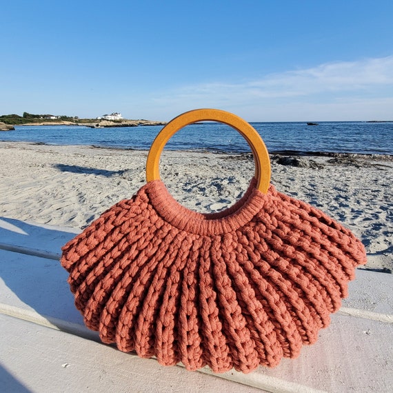 Wooden Handled Crochet Purse Free Pattern | Marly Bird