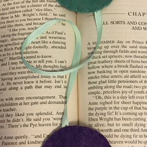 Felt Pansy Bookmark: Embroidered Flower Pagemarker, Book Lover Gift image 6