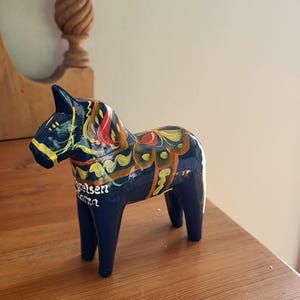 Original antique hand-painted Dala horse, original hand-carved decorative horse, wooden horse vintage Sweden, wooden horse from Dalarna Sweden