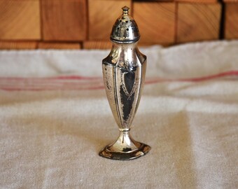 Zauberhafter versilberte art deco Salzstreuer, silberner Gewürzbehälter, shabby chic, art deco Tischdeko