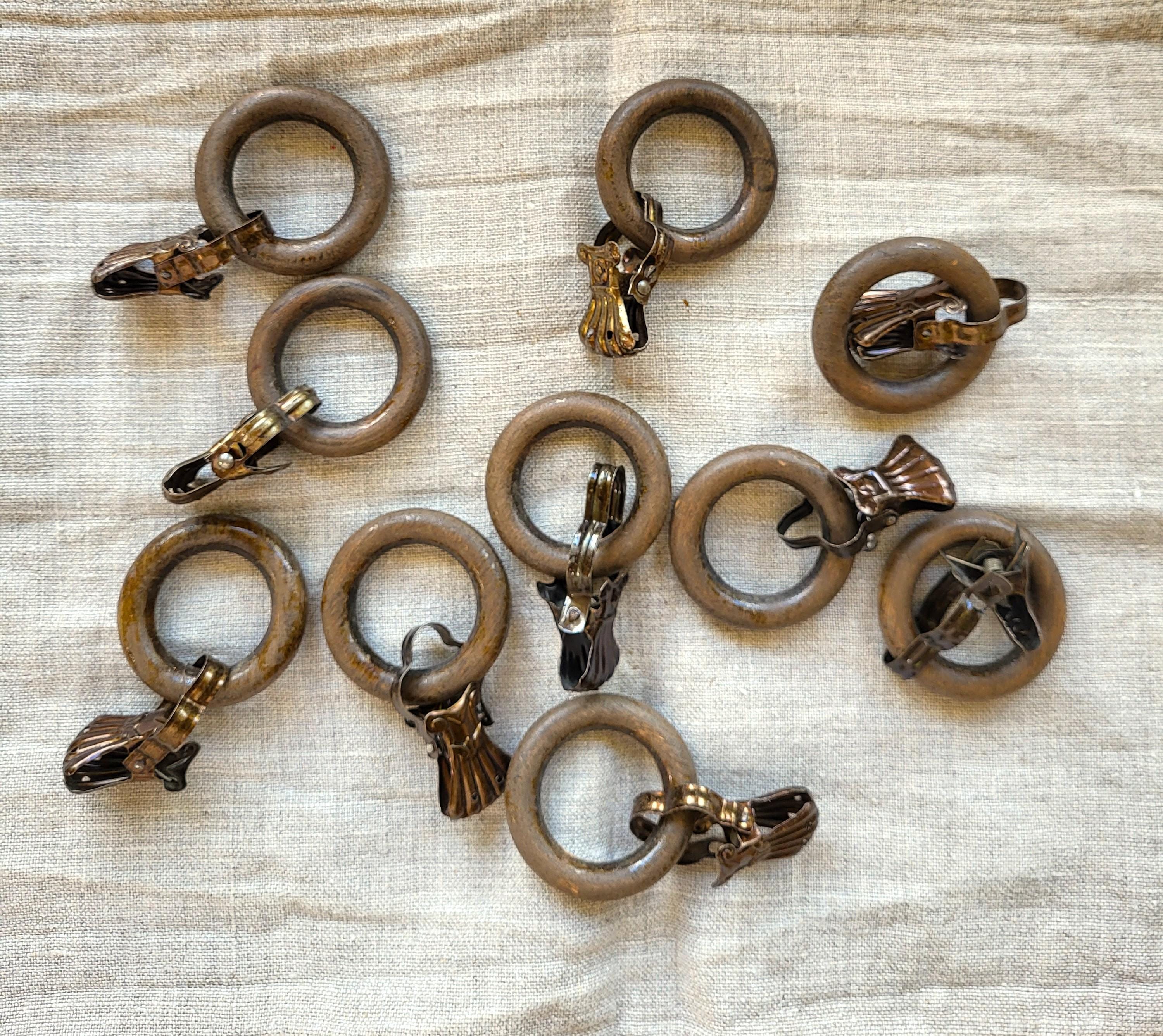 Crochets à vis de 30 mm en laiton doré – paquet de 4 pièces – finition