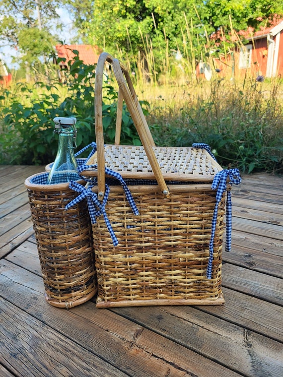 Bellissimo cestino da picnic con coperchio, maniglia per il trasporto in  bambù e rivestimento in tessuto, casa di campagna, giardino della fattoria,  gita in spiaggia, all'aperto -  Italia