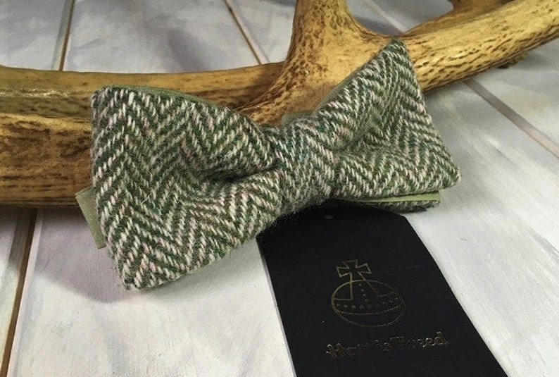 Classic cotton tana lawn lining. Green Herringbone tweed bow tie Harris tweed bow tie Wedding tie