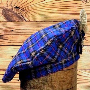 Scottish wool tartan blue Beret/Tam 0&#39; Shanter. Celtic hat. Highlander Tam. Men&#39;s Scottish Tam. Scottish Bonnet.