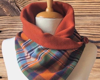 Wool Tartan scarf, Plaid cowl, Neck warmer, Celtic scarf, snood, Handmade Scottish scarf.
