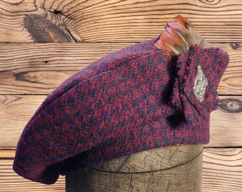 Harris Tweed® Beret/Tam 0' Shanter. Celtic hat. Burgundy Deep Navy houndstooth. Highlander Tam. Men's Scottish Tam. Balmoral.