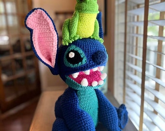 PATRÓN Alienígena azul sentado y amigo rana