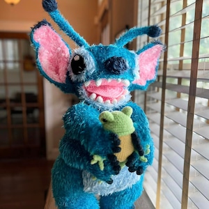 PATTERN Blue Alien