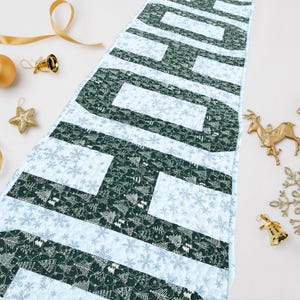 FPP Quilted Christmas Pattern Festive Holiday Table Runner HOHOHO PDF Beginners Foundation Paper Piecing