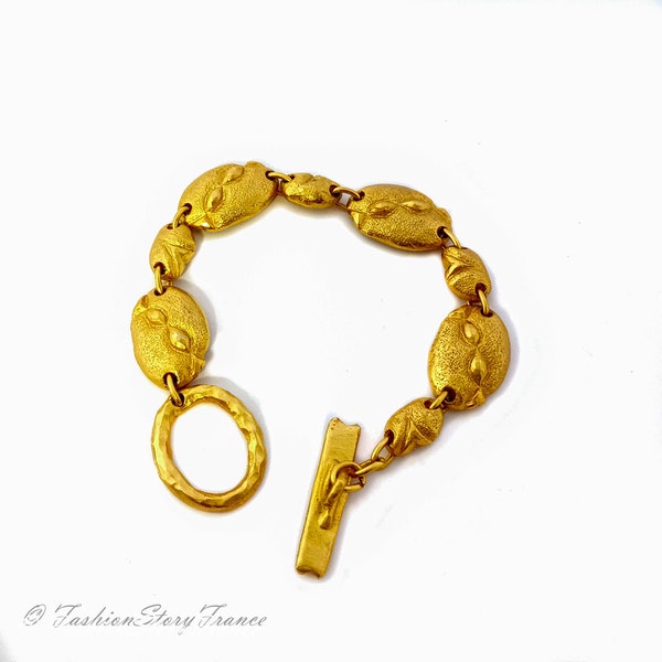 Guy Laroche Paris - Vintage 1980 Gold Oval charms Link Chain Bracelet