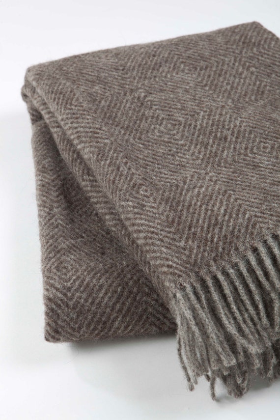 Natural brown wool blanket / wool throw blanket / chunky wool Etsy