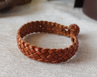 pulsera cuero trenzado plano hombre y mujer.Mens leather bracelet flat braided bracelet for women groomsmen bracelet for couples.mens gift