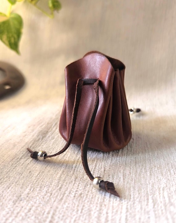 monedero cuero bolsa pequeña medieval hombre y mujer.Small leather antique bag for men leather coin holder women small leather coin pouch