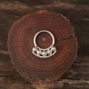 Septum zilveren oorbel neus zilver septum ring septum piercing etnische septum Tribal septum Indiase neus ring sierlijke Septum Jewelry mannen cadeau