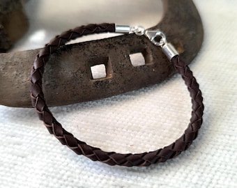 Mens sterling silver and leather dainty bracelet for couples.Silver 925 and leather women bracelet viking 925 silver and leather armband