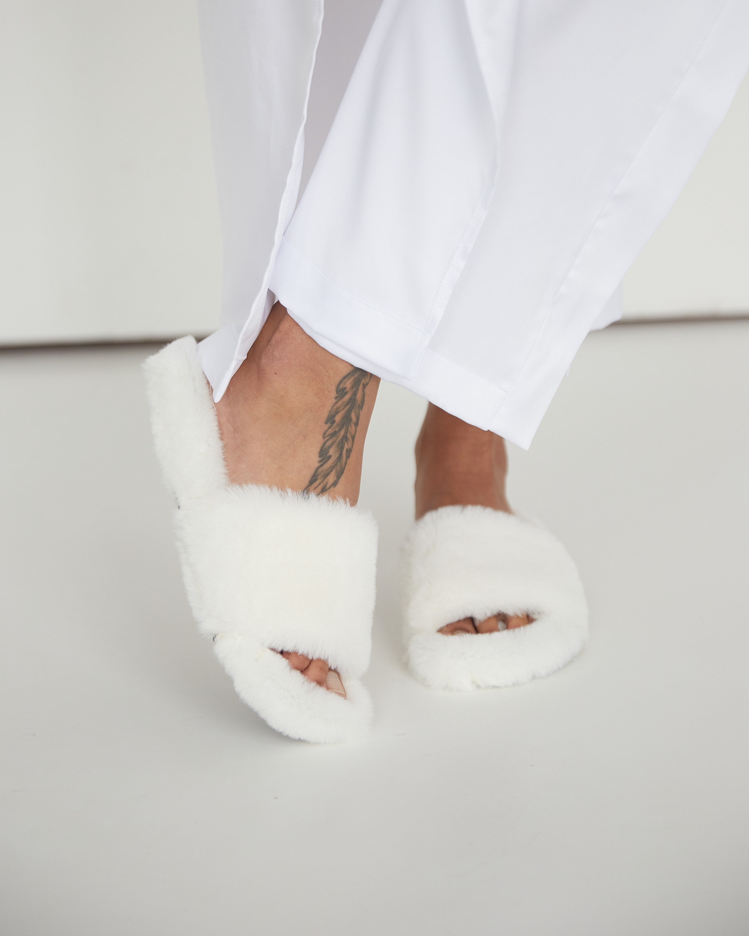 Chausson fourrure Chaussons mariage The Wedding Explorer