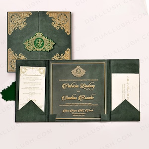 Invitación de terciopelo verde esmeralda con invitación acrílica, invitación con monograma laminado, monograma de logotipo personalizado, invitación de lujo, invitaciones de terciopelo
