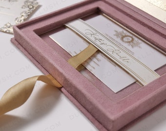 Dusty Rose Velvet Hochzeitseinladungsbox: Personalisierte Acryleinladung
