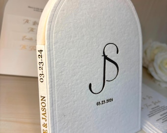 Invitación de boda de lujo plegable en formato folio: monograma con lámina metálica auténtica, conjunto de invitaciones de papel hechas a mano.