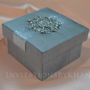 Silver Silk Wedding Favor Box: Glitter Ribbon & Rhinestone