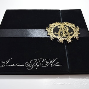 Black Wedding Invite, Velvet Wedding Invite, Black Wedding Card Box, Luxury Black Velvet Invitation Suite with RSVP Card, Custom Invite Logo