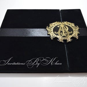 Velvet Wedding Invitation, Black Wedding Invite, Black Velvet Wedding Card Box, Elegant Invitation with RSVP Card, Custom Invitation Suite
