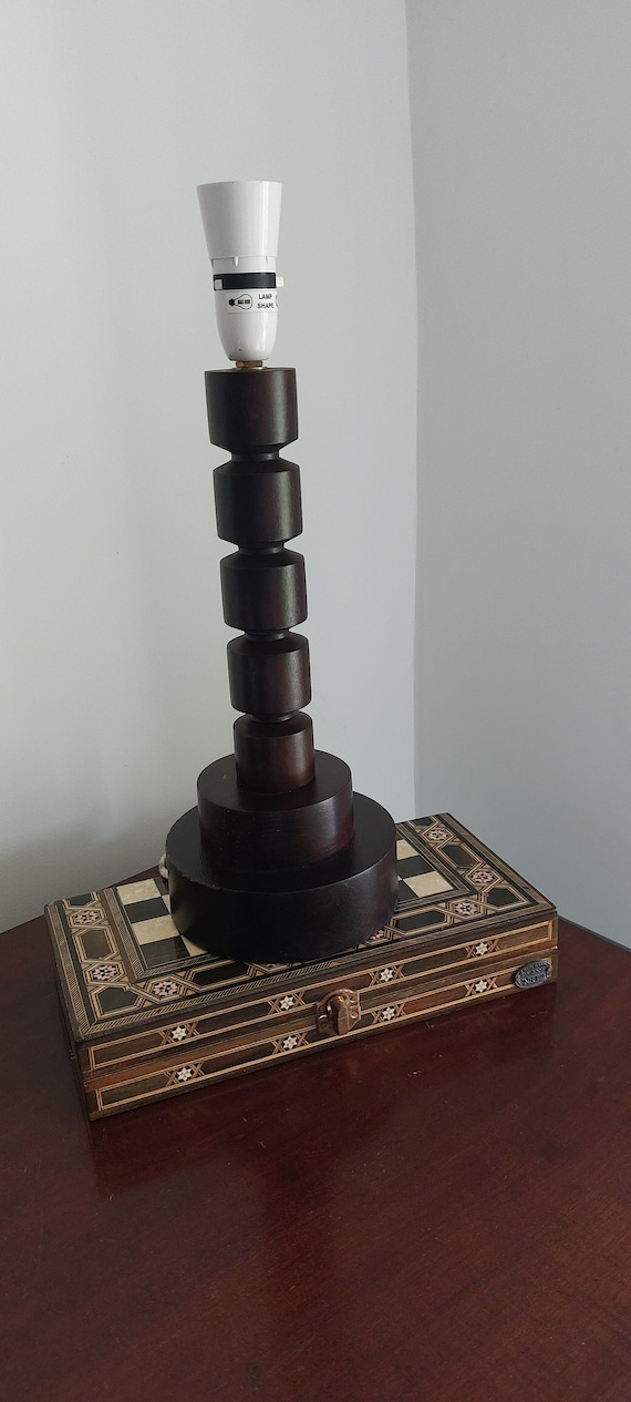 Vintage retro besdsie hand turned table lamp large