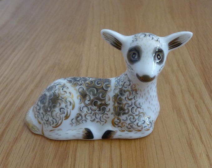 Jacob Lamb Figurine, Royal Crown Derby, gold stopper, handcrafted, Made in England, 10 cm x 6 cm x 4 cm, collectable