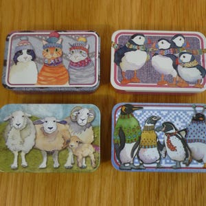 Vorratsdosen, von Emma Ball, Taschendosen, Schiebedeckel, verschiedene süße Motive zur Auswahl, Schafe, Papageientaucher, Strickerinnen, Pinguine, Woollies, Kätzchen