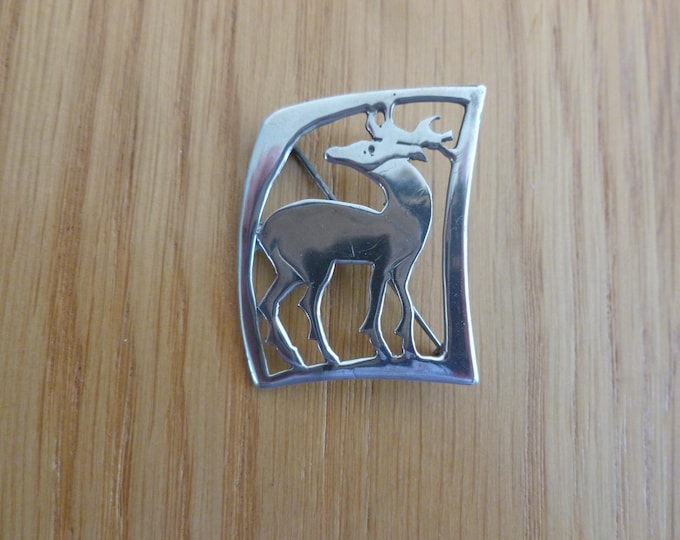 Ola Gorie Stag Brooch, silver, vintage, 3.5 cm x 3 cm, Orkney, Scotland, hallmarked