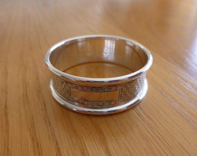 Silver Napkin Ring, vintage, hallmarked, UK, 15g, AJP, textured, space for engraving