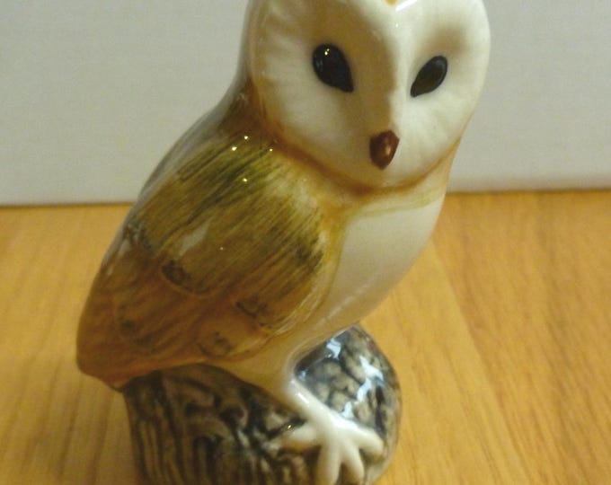 Quail Barn Owl, 8 cm, vintage, ceramic collectable, hand painted