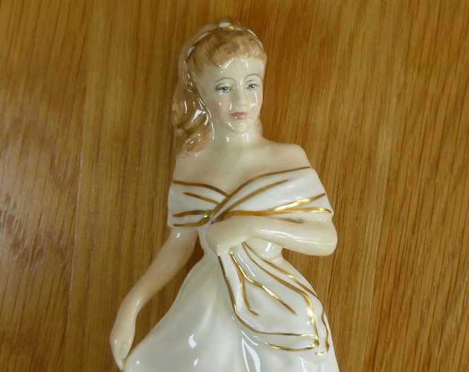Royal Doulton 'Morning Walk' Figurine, cream and gold, elegant, vintage, HN3860, bone china, 19.5 cm, UK