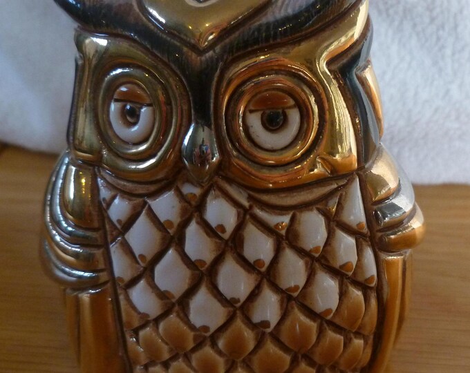 De Rosa Rinaconda Owl, vintage, with gold trim, 3", made in Uruguay, shiny, collectable