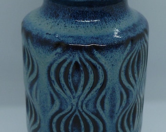 Mouchoir de poche aux motifs cachemire, bleu et rouge. Fait main