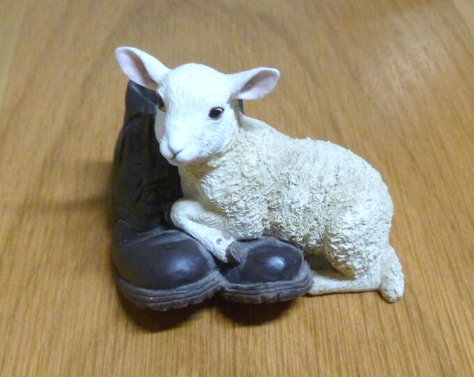 White Lamb And Boots figurine, vintage, Border Fine Arts, 6.5 x 5.5 cm