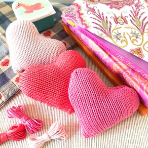 Love Heart Knitting Pattern, Digital Download, Easy Knit