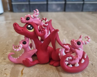 mother dragon with babies, handmade dragon sculpture, polymer clay dragon figurine, mama dragon, babie dragon, tiny art, miniature dragon