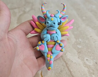 dragon magnet for fridge, fantasy magnet, miniature dragon, tiny art, oryginal gift idea, cute clay creation, handmade dragon sculpture