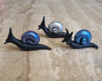 shimmery snail figurine set  of 3