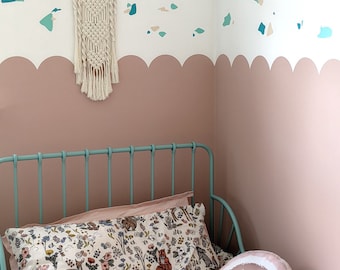 Scallop edge stencil / removable wall stencil / scallop paint stencil / bedroom, nursery /boys or girls decor/ fake wallpaper
