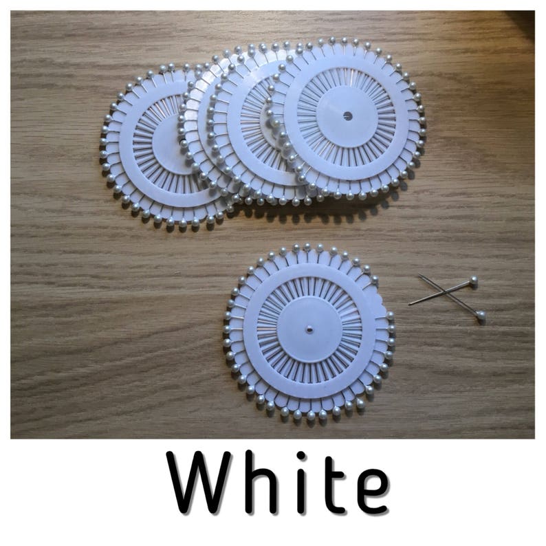 Pearl headed pin wheel 4cm 40 per wheel. 1.5 inch
