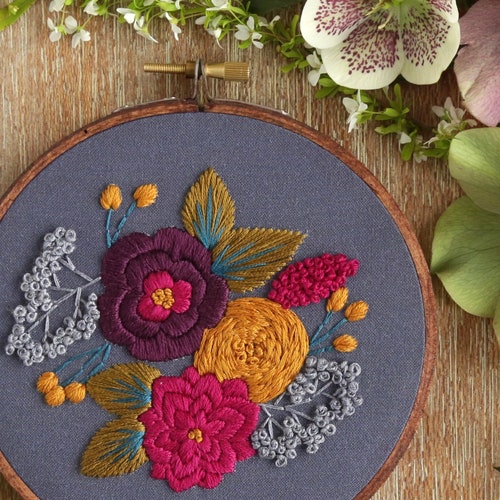 Beginner Embroidery Kit: Floral Hoop Art with DMC Floss & Needle