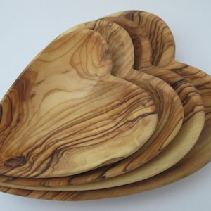 Bethlehem Olive Wood Heart Shaped Bowl / Dish /Plate 4- 7 inch. 10-18cm  Various Sizes