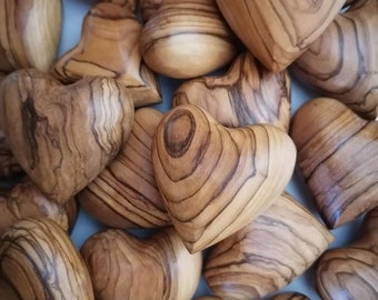 Cuori 3D in legno d'ulivo intagliati a mano, Betlemme, Terra Santa, legno d'ulivo / altamente figurato