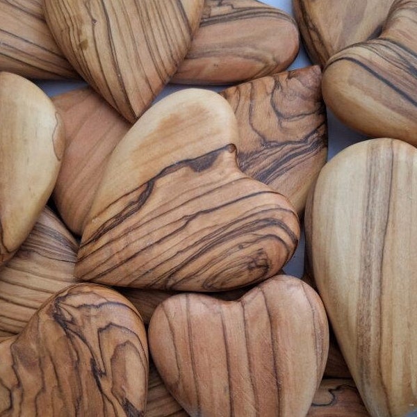 Bethlehem Olive Wood Handmade FLAT Hearts. 3D heart shape. Olivewood Wedding Hearts  ( Hand Picked ). Thickness : 0.55 inch