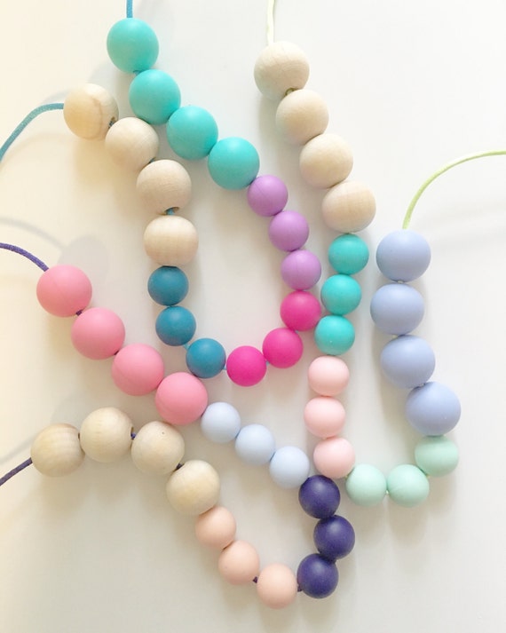 beaded teething necklace